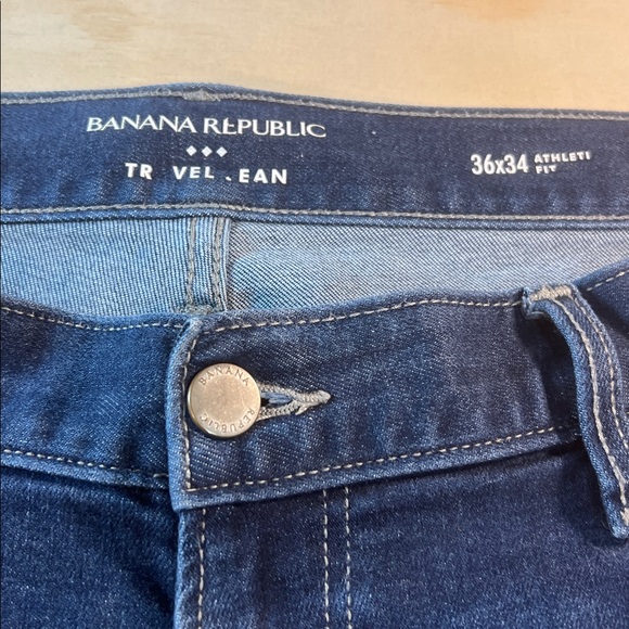 Banana Republic Dark Blue Men’s Relaxed Athletic Jeans Sz 36x34 - Picture 3 of 8